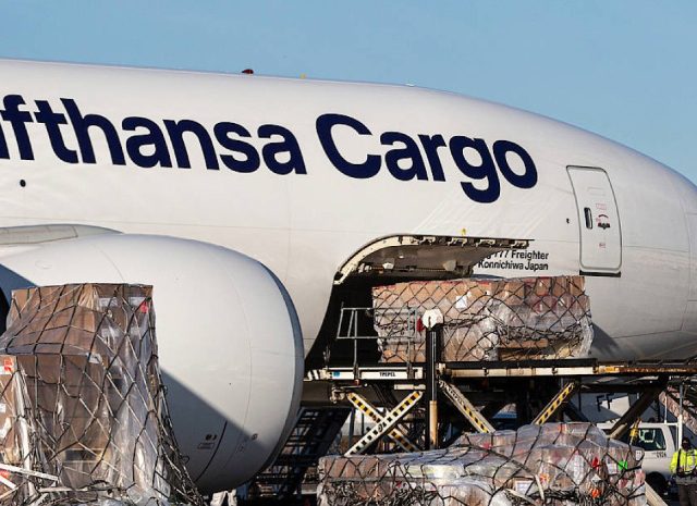 https://www.kargomkolay.com/wp-content/uploads/2021/03/Heyworld_lufthansa_hava_kargo-640x465.jpg